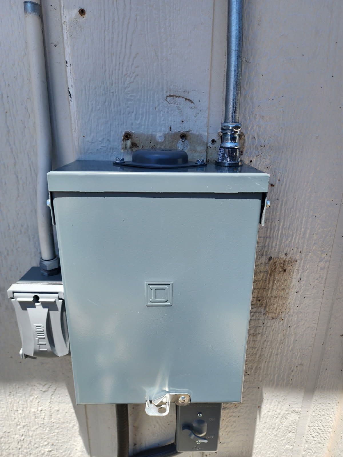 Professional Pool Light and Pump Installation